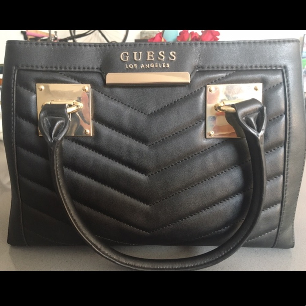 GUESS handbag 💄 - Picture 2 of 10